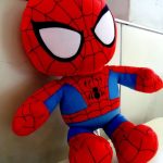 peluche spiderman
